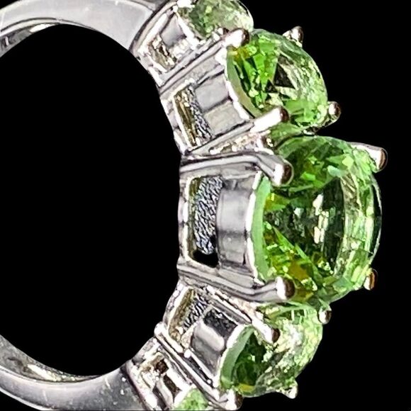 Sterling silver marked 925 five stone green ring peridot August birthstone - Picture 8 of 14